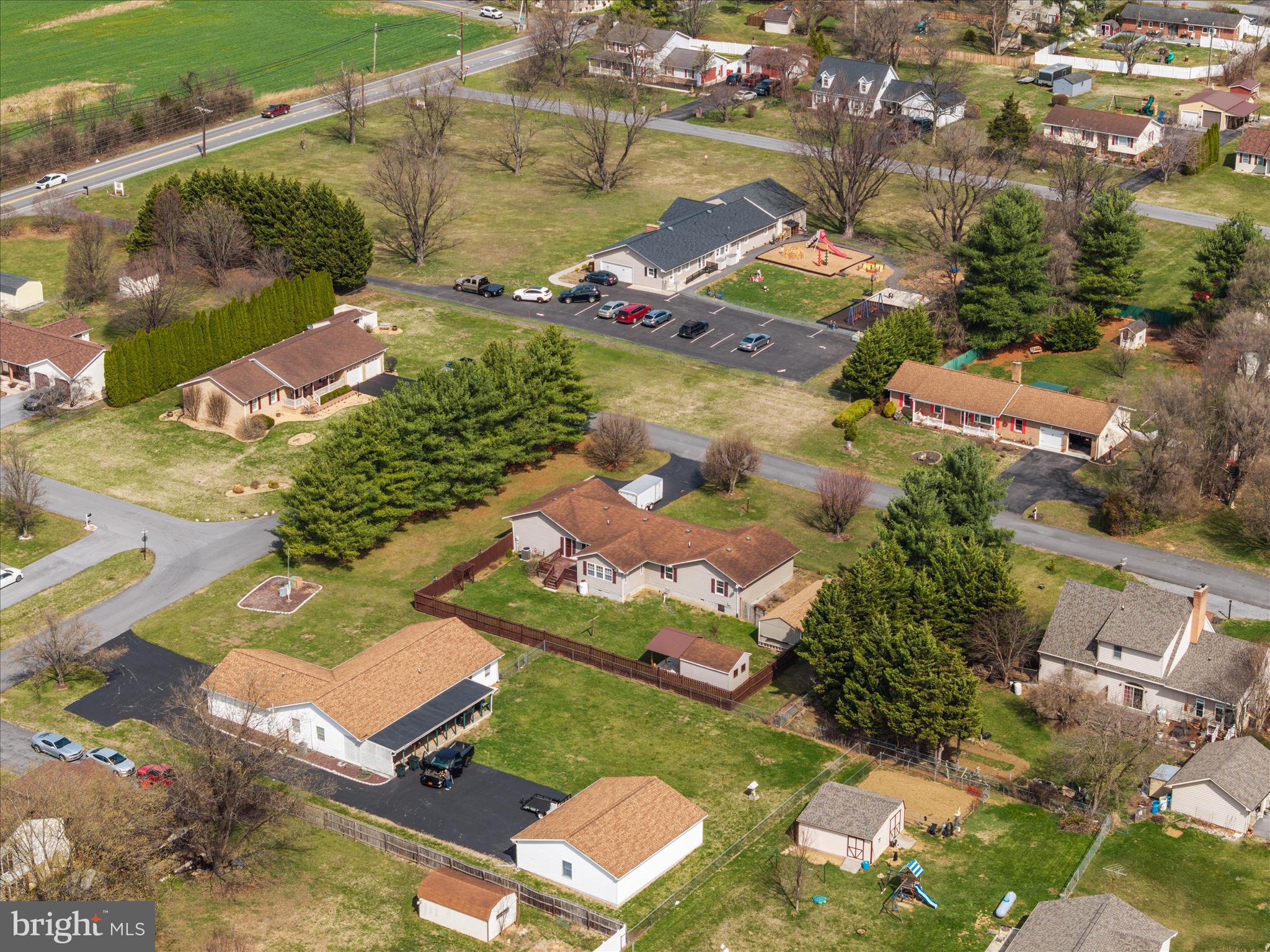 290 LARIAN DRIVE