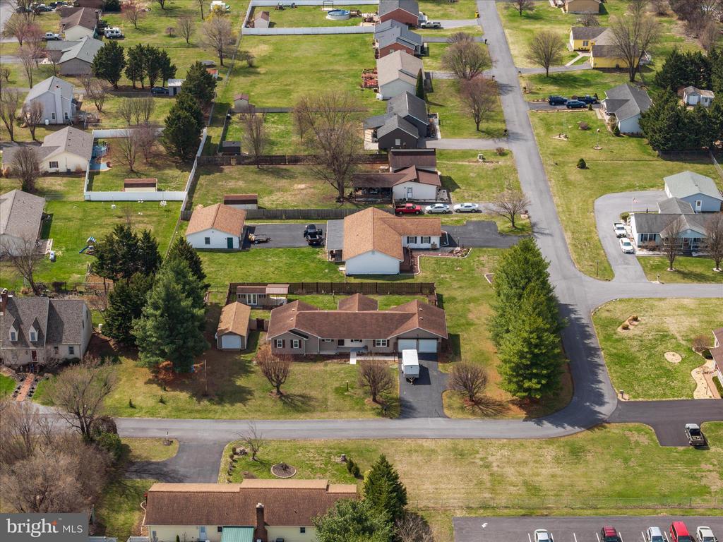 290 LARIAN DRIVE