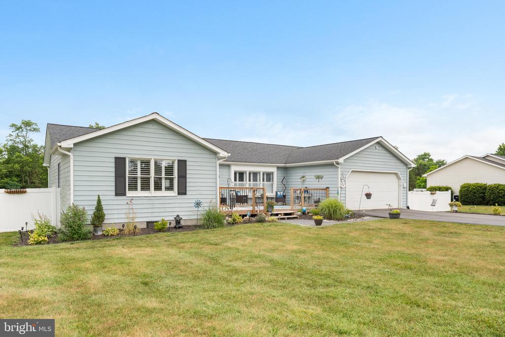 530 MONTMORENCY DRIVE
