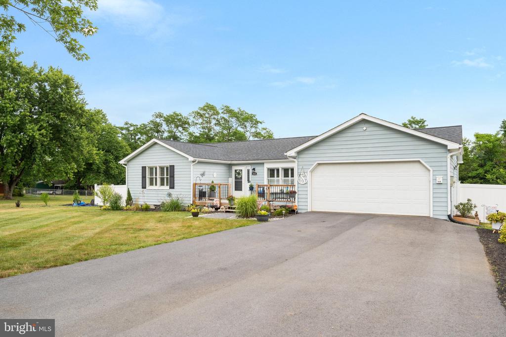 530 MONTMORENCY DRIVE