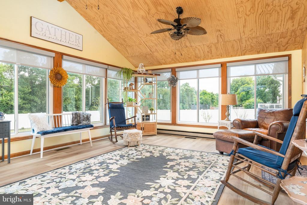 530 MONTMORENCY DRIVE