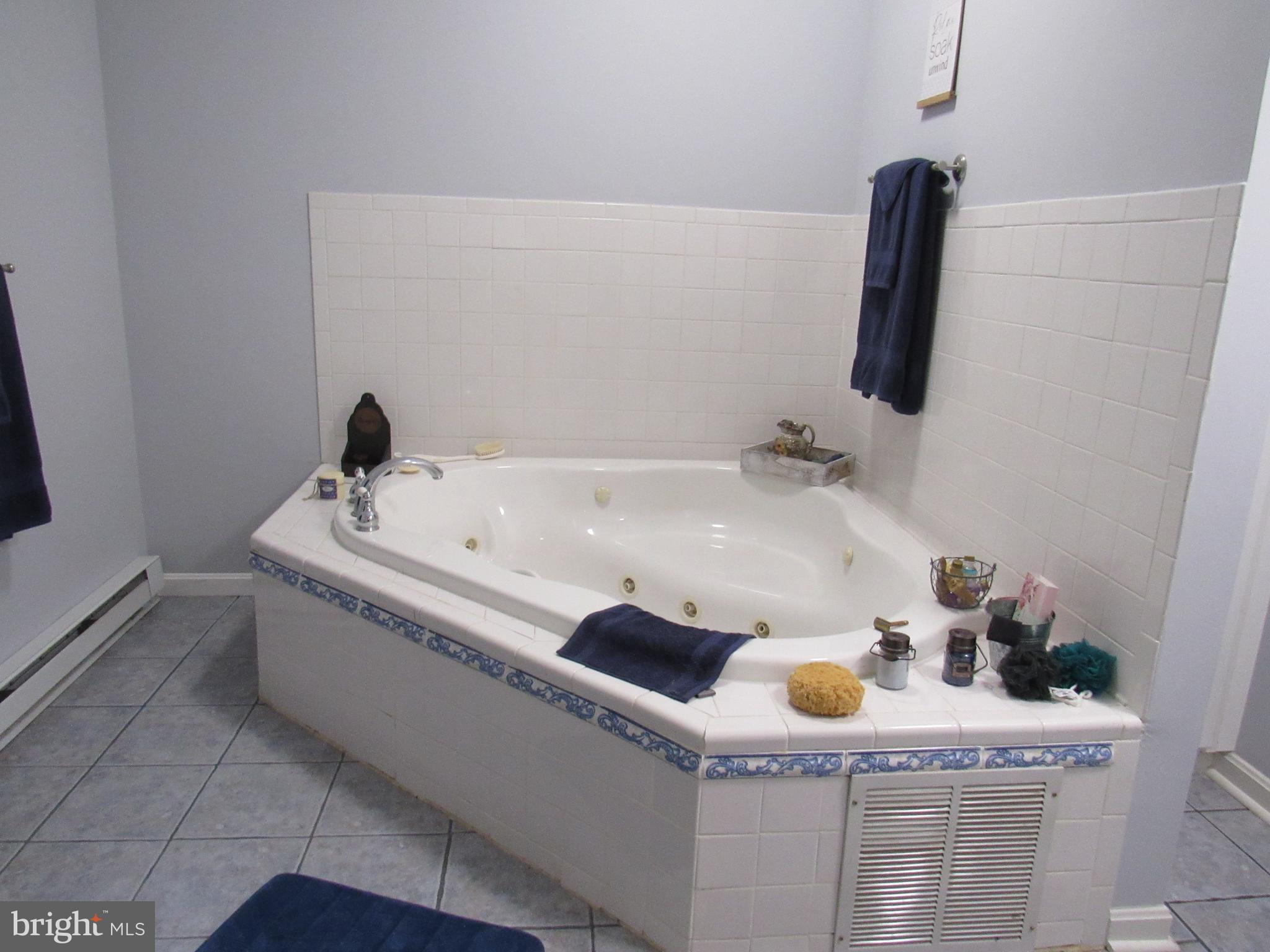 979 Lost River Ridge Cir