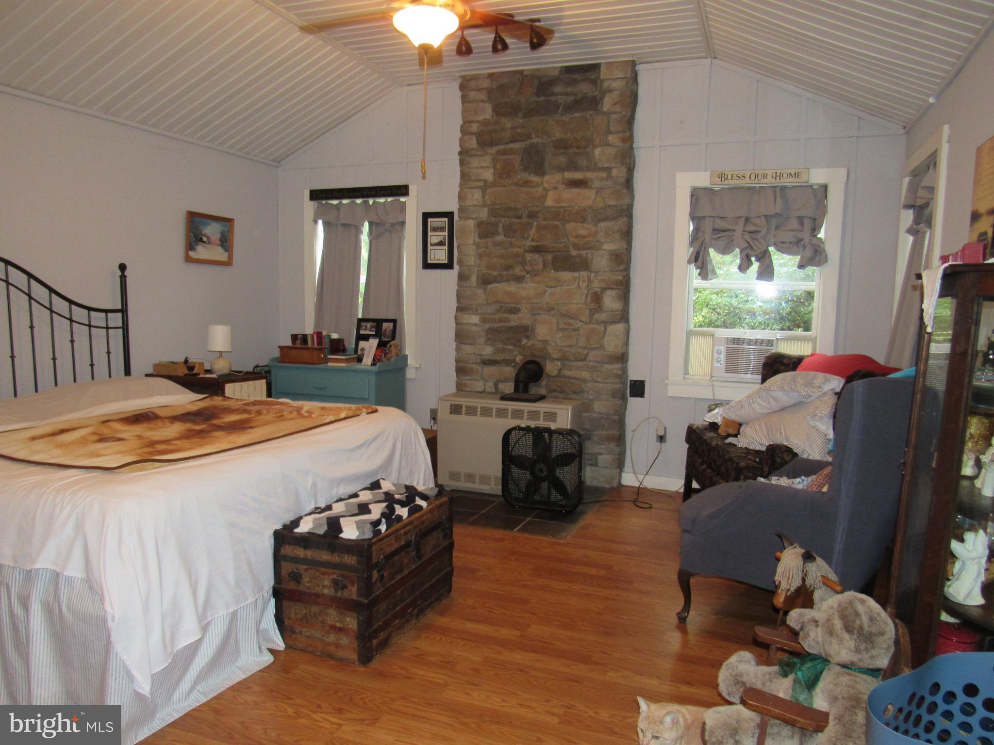 979 Lost River Ridge Cir