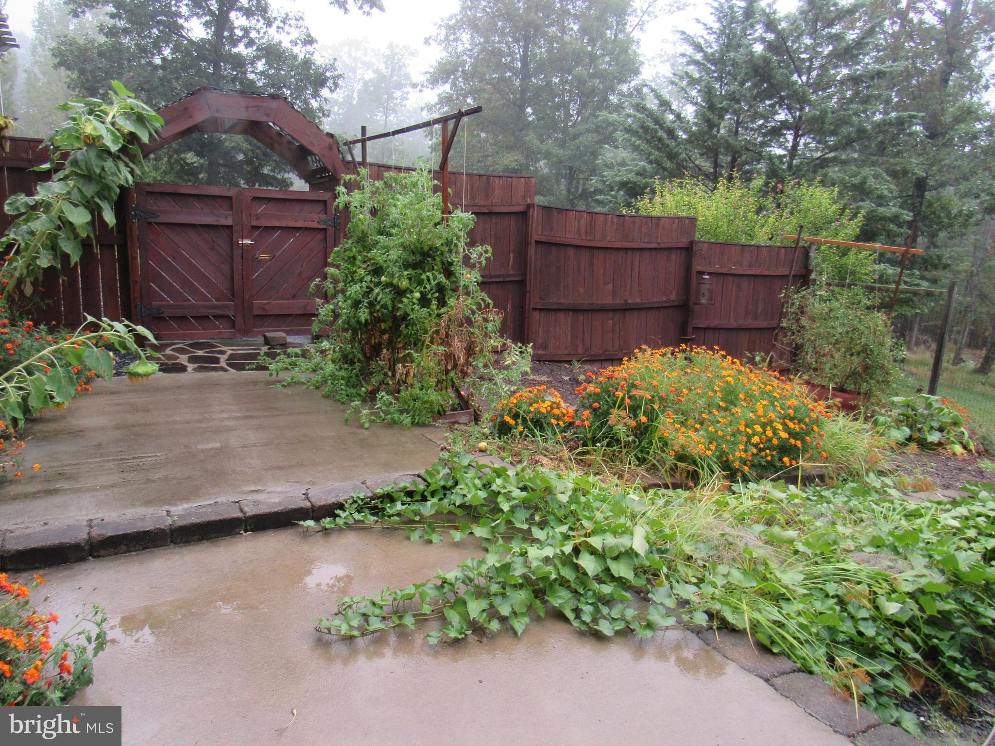 979 Lost River Ridge Cir