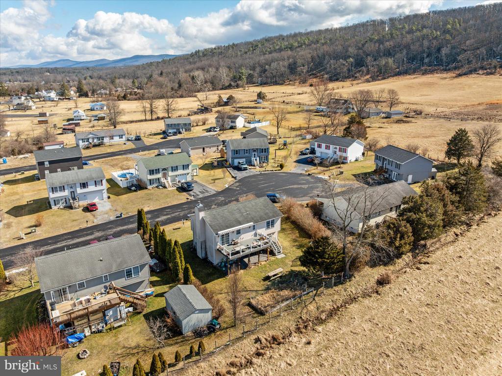 125 MULBERRY LANE