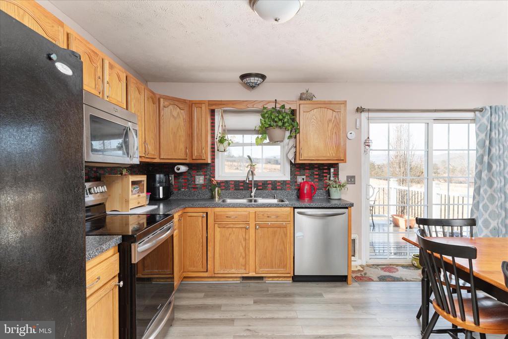 125 MULBERRY LANE