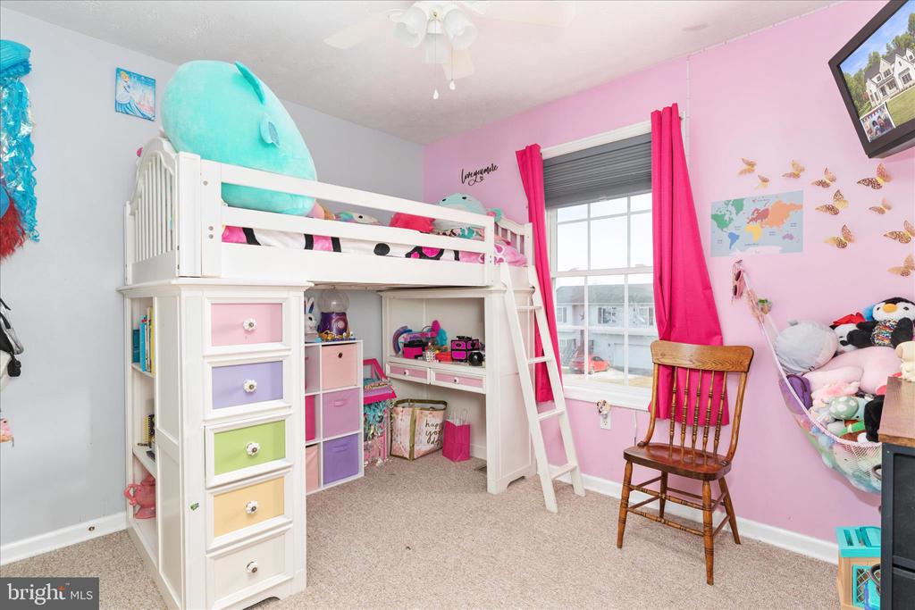 125 MULBERRY LANE