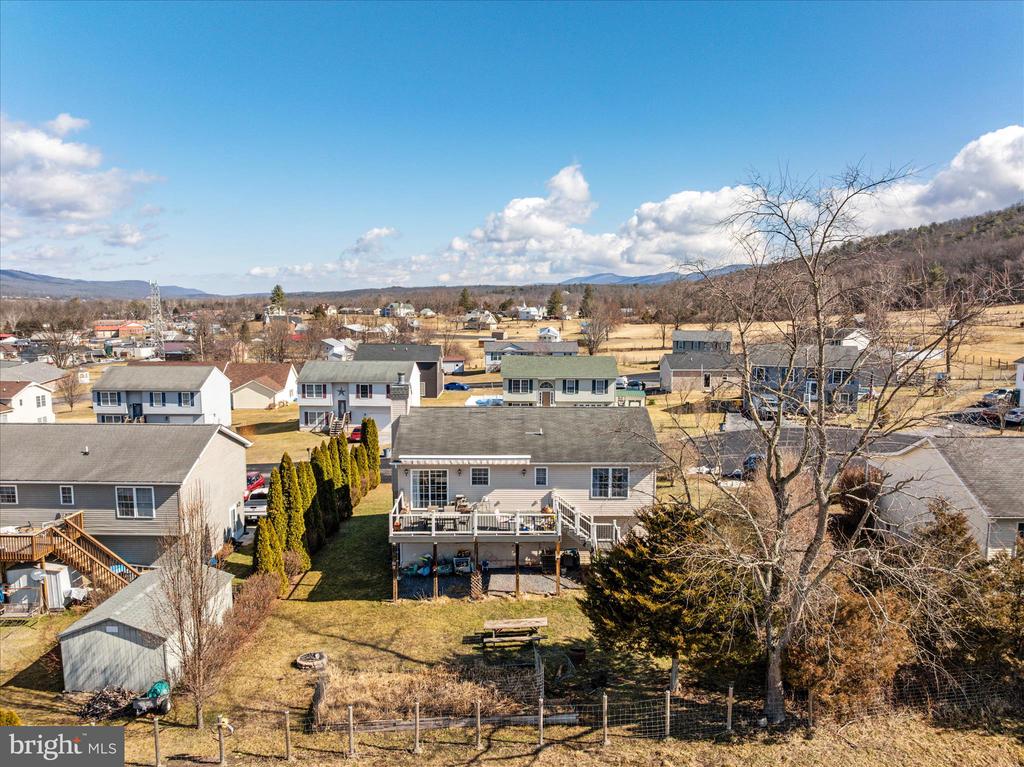 125 MULBERRY LANE