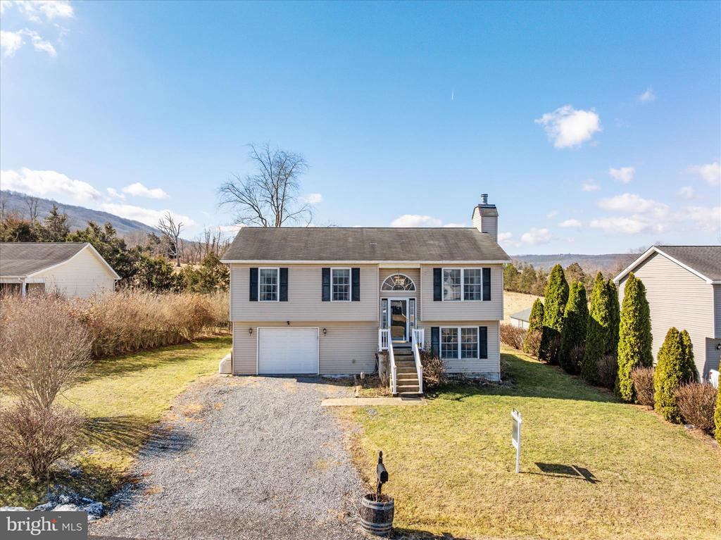 125 MULBERRY LANE