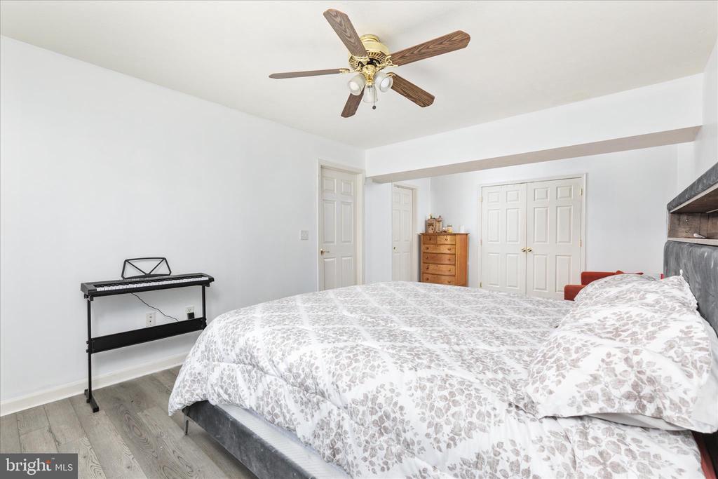 125 MULBERRY LANE