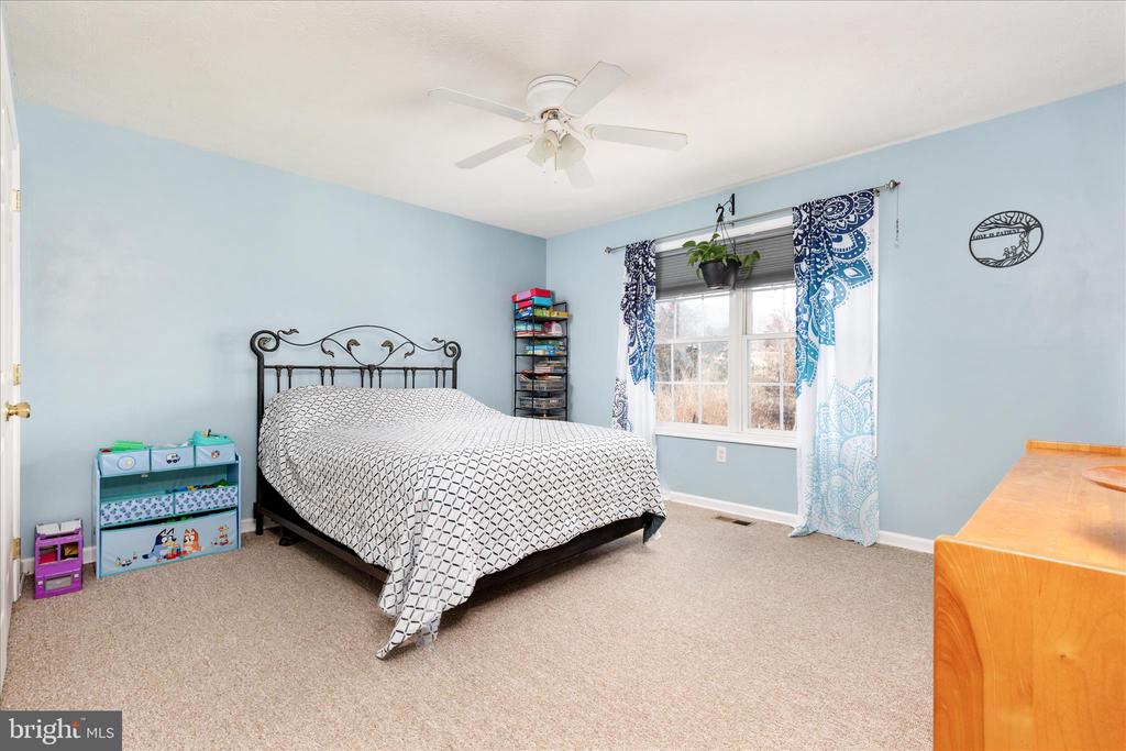 125 MULBERRY LANE
