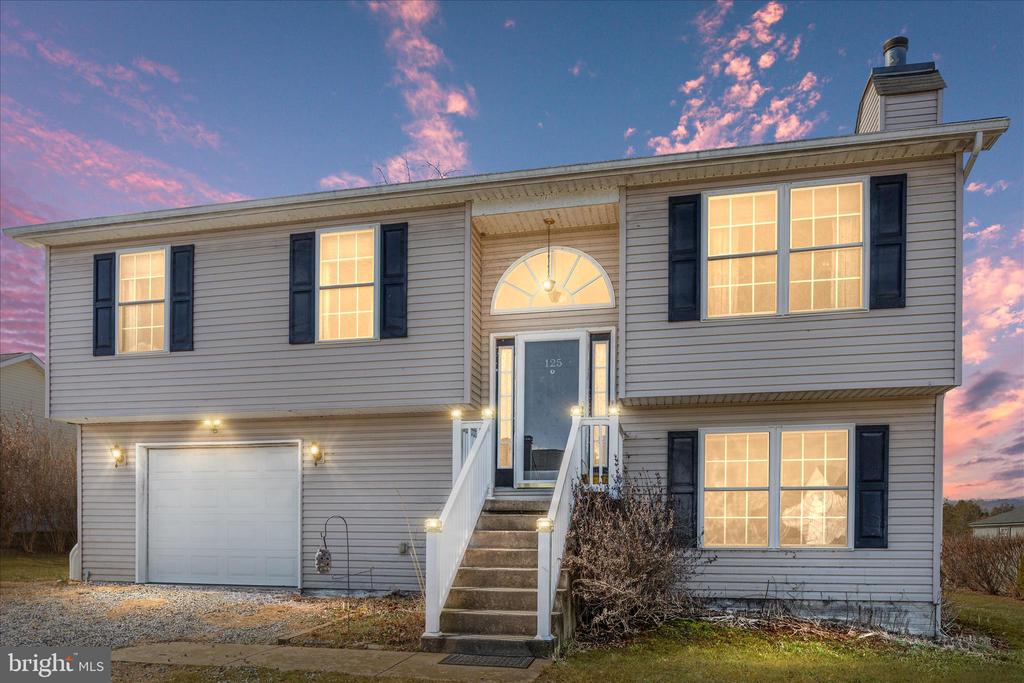 125 MULBERRY LANE
