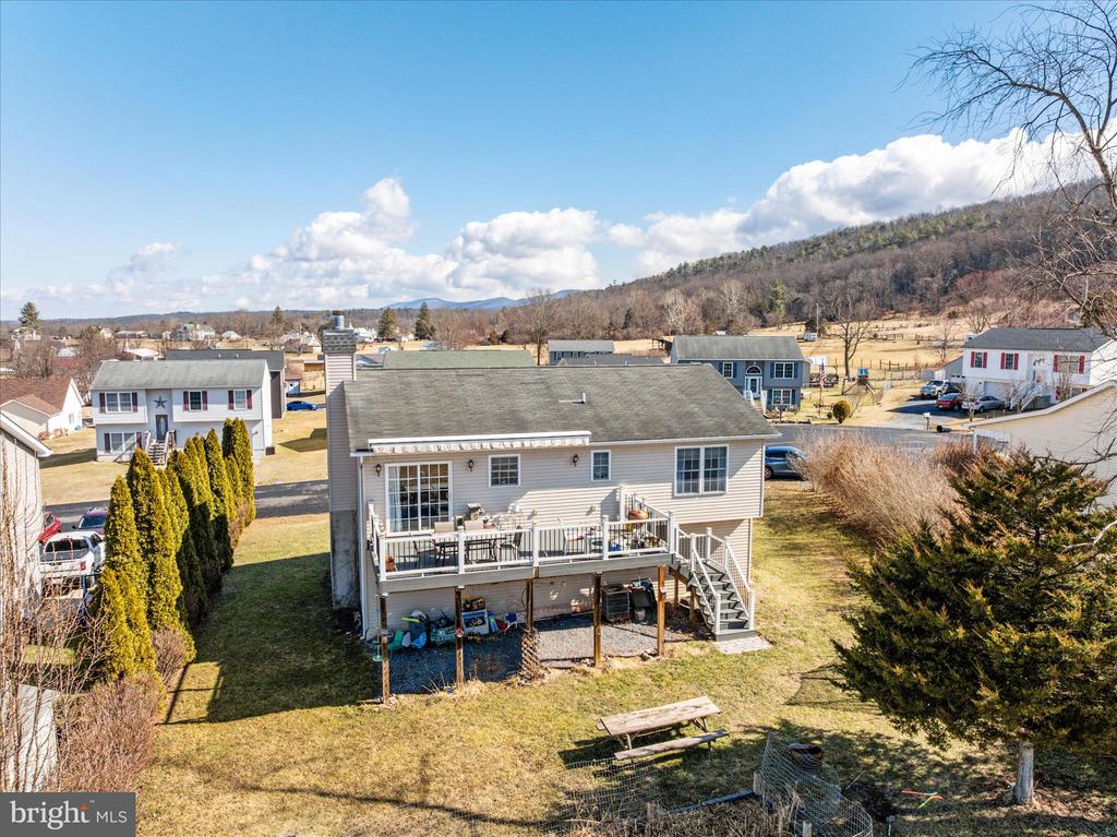 125 MULBERRY LANE