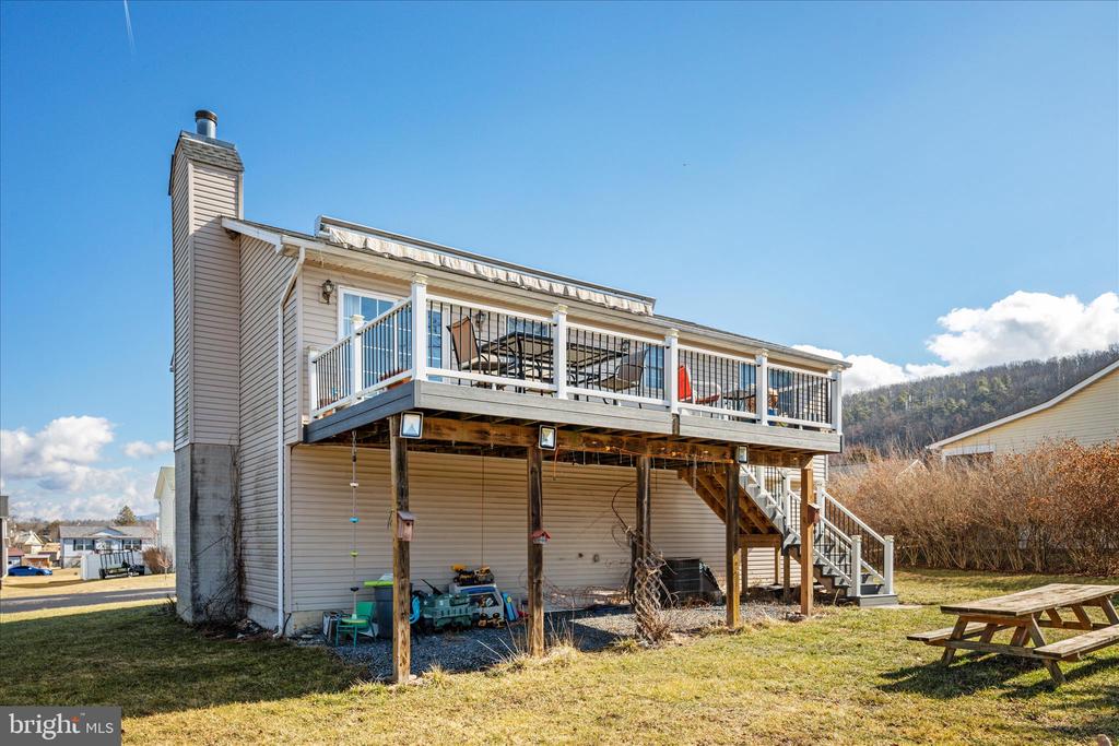 125 MULBERRY LANE