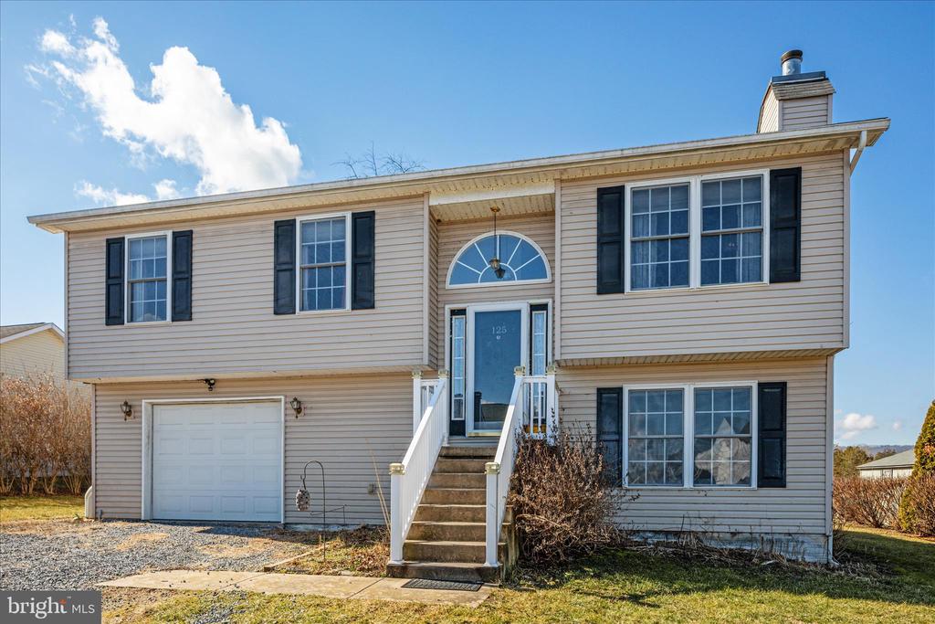 125 MULBERRY LANE