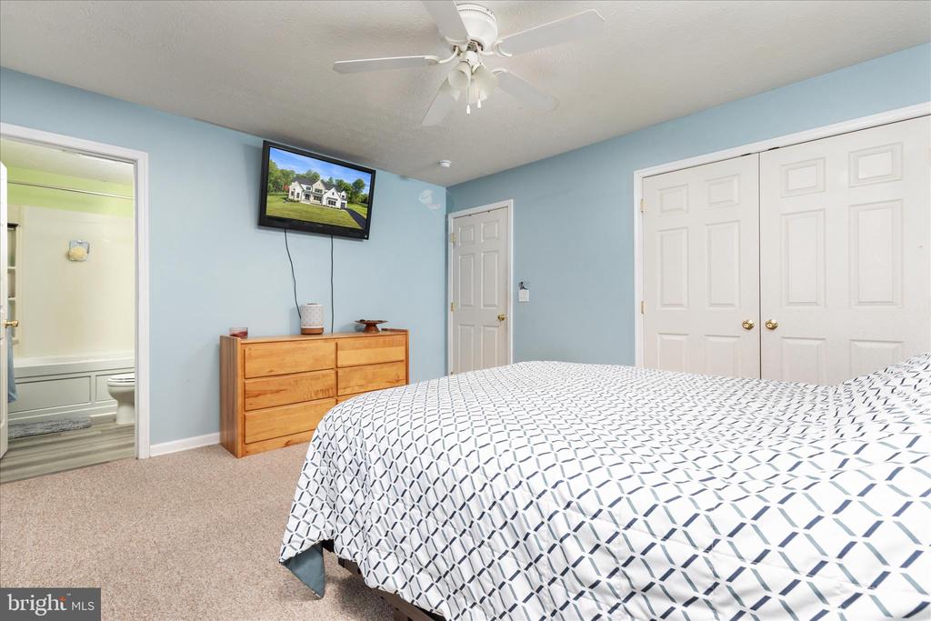 125 MULBERRY LANE