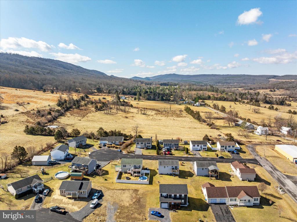 125 MULBERRY LANE