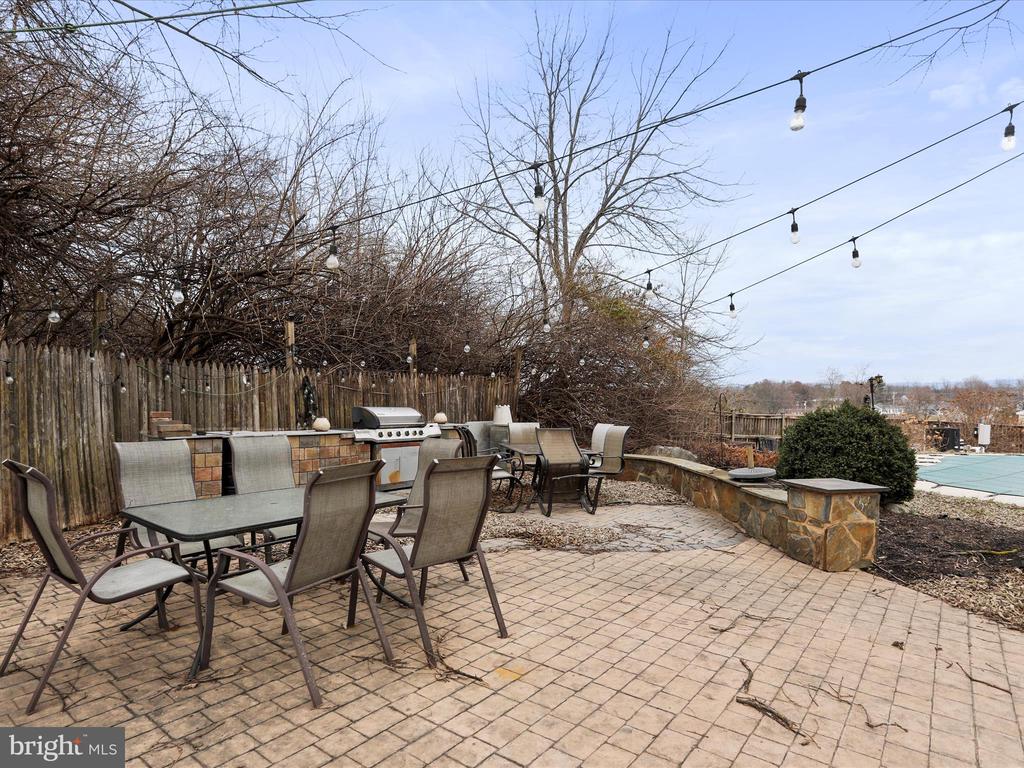 154 Revere Dr