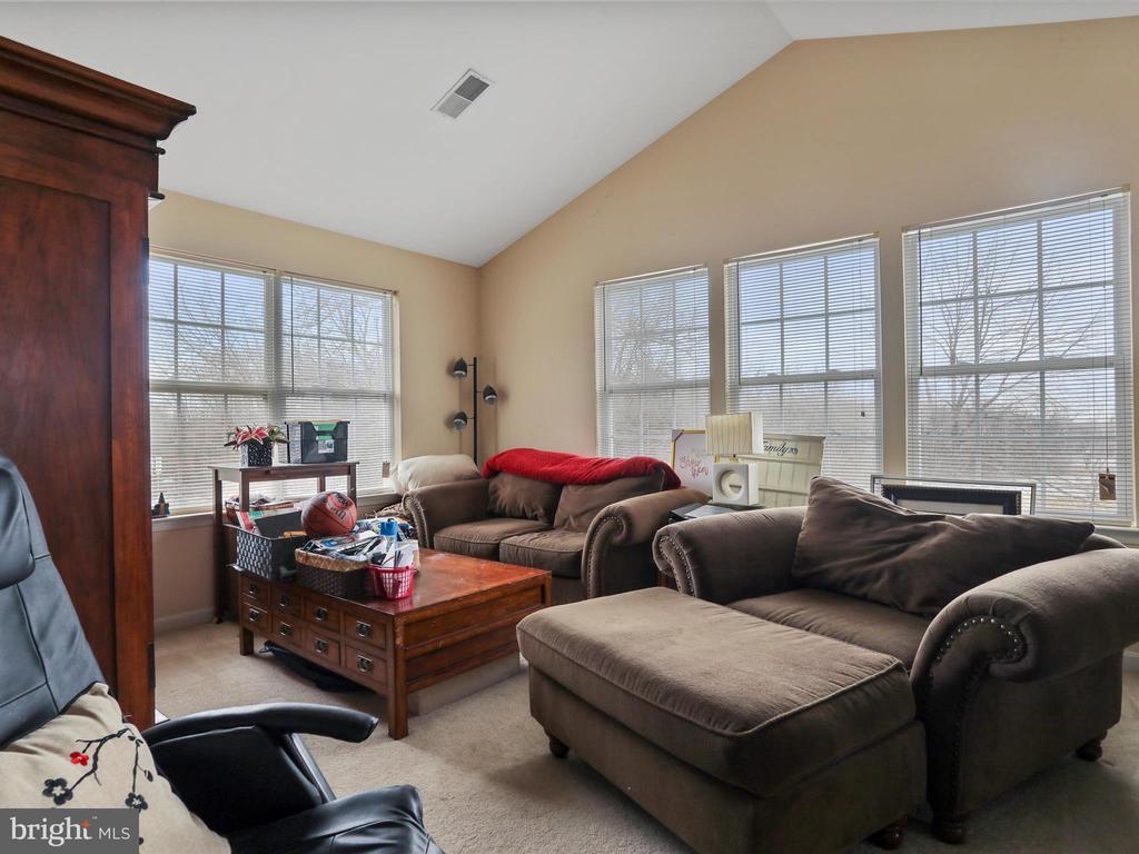 154 Revere Dr