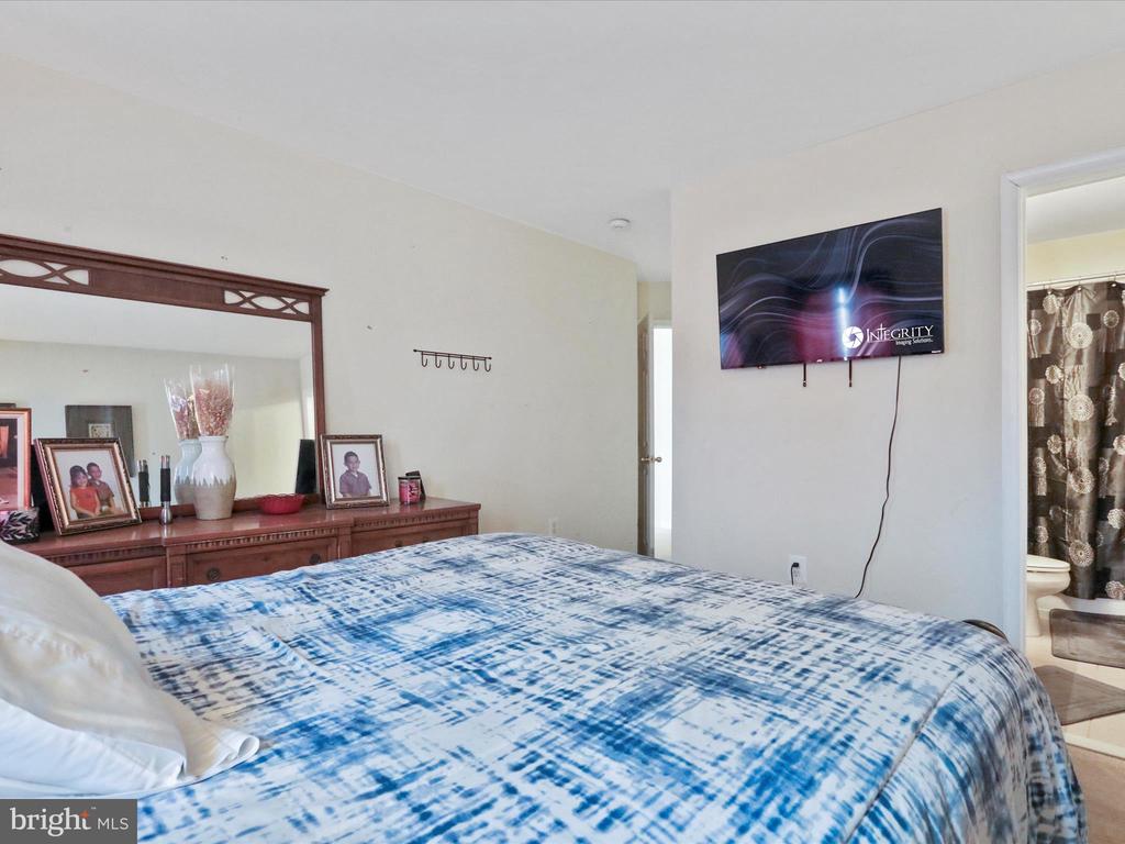 154 Revere Dr