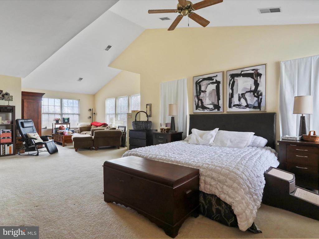 154 Revere Dr