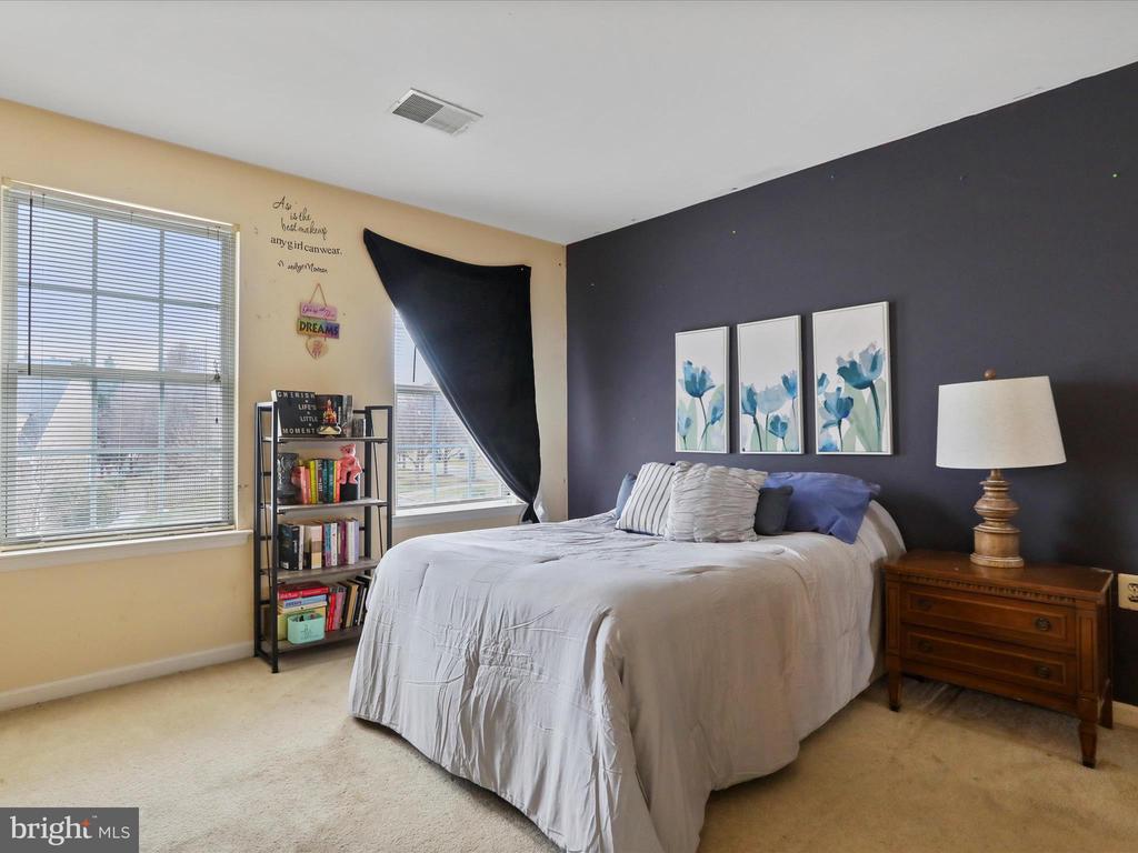 154 Revere Dr