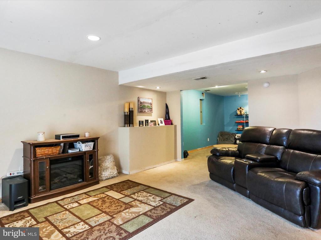 154 Revere Dr