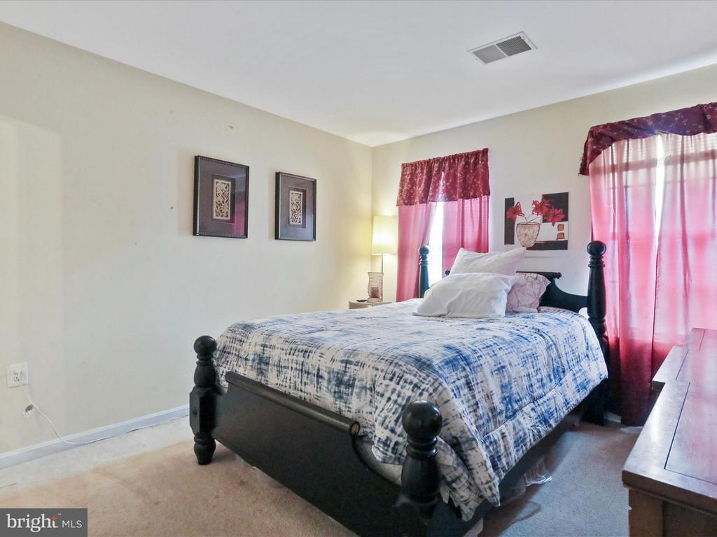 154 Revere Dr