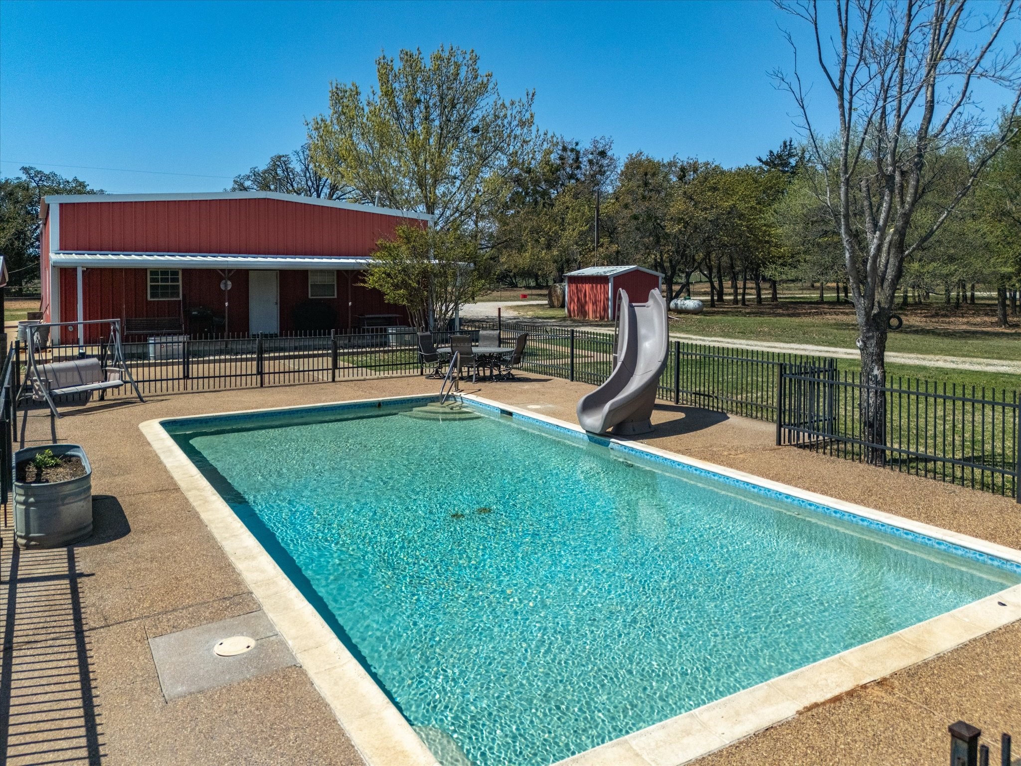 2950 N Fm 1655