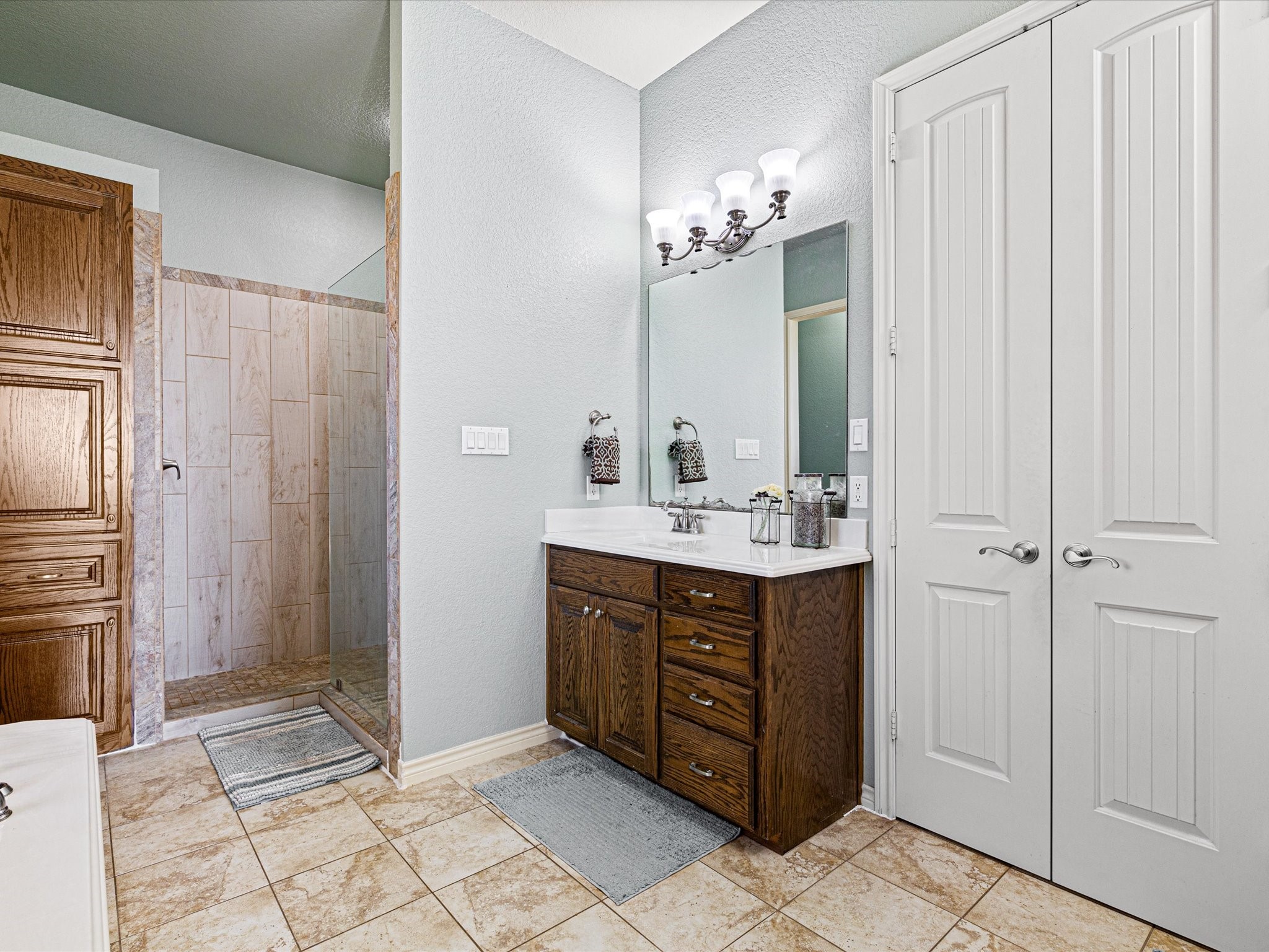 2950 N Fm 1655