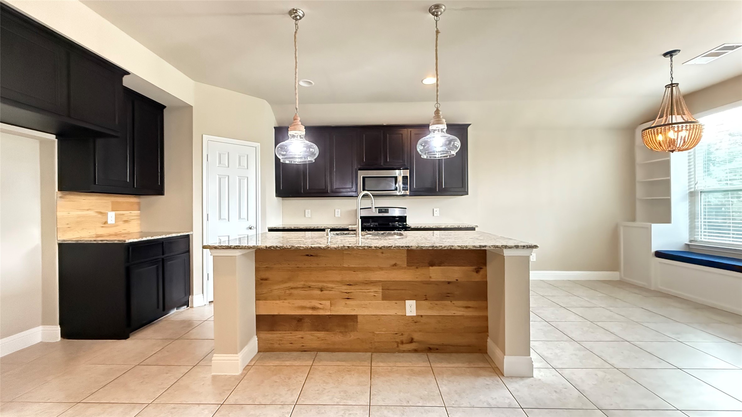1001 Perennial Lane
