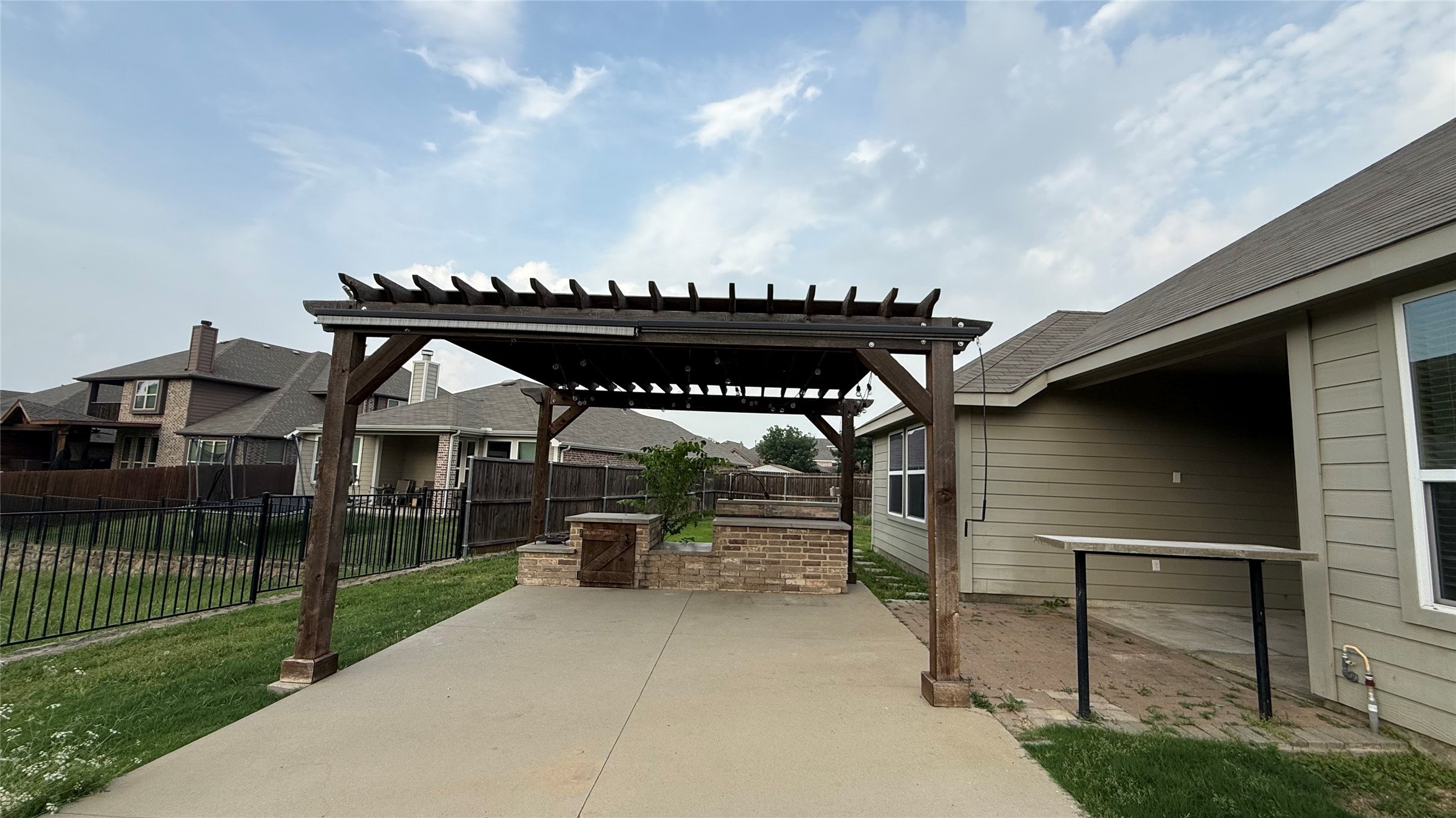 1001 Perennial Lane