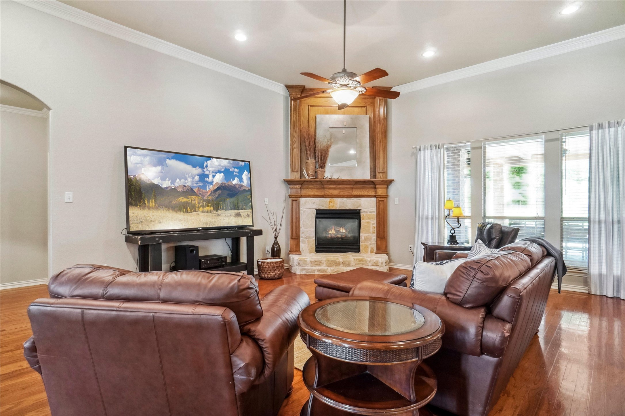 613 W Aurora Vista Trail