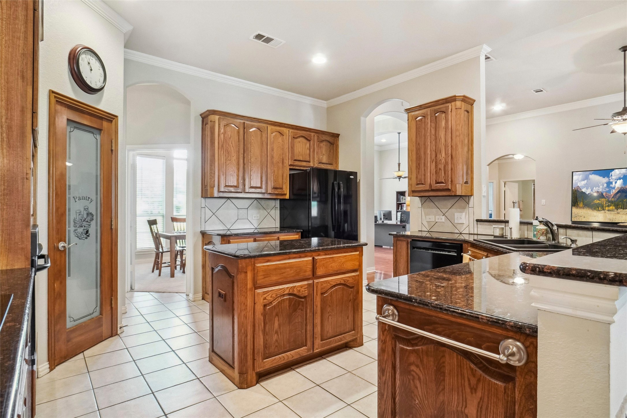 613 W Aurora Vista Trail