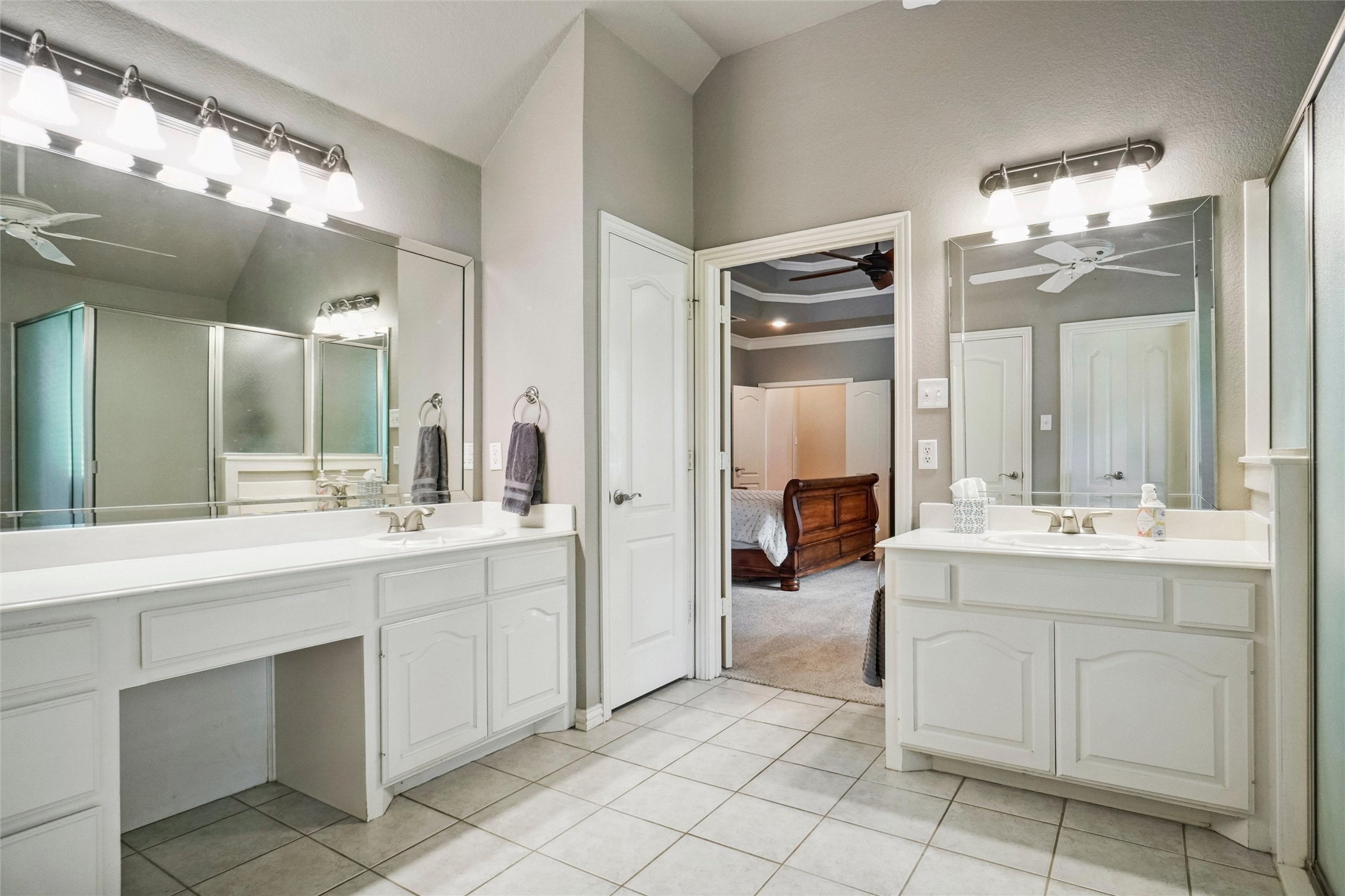 613 W Aurora Vista Trail
