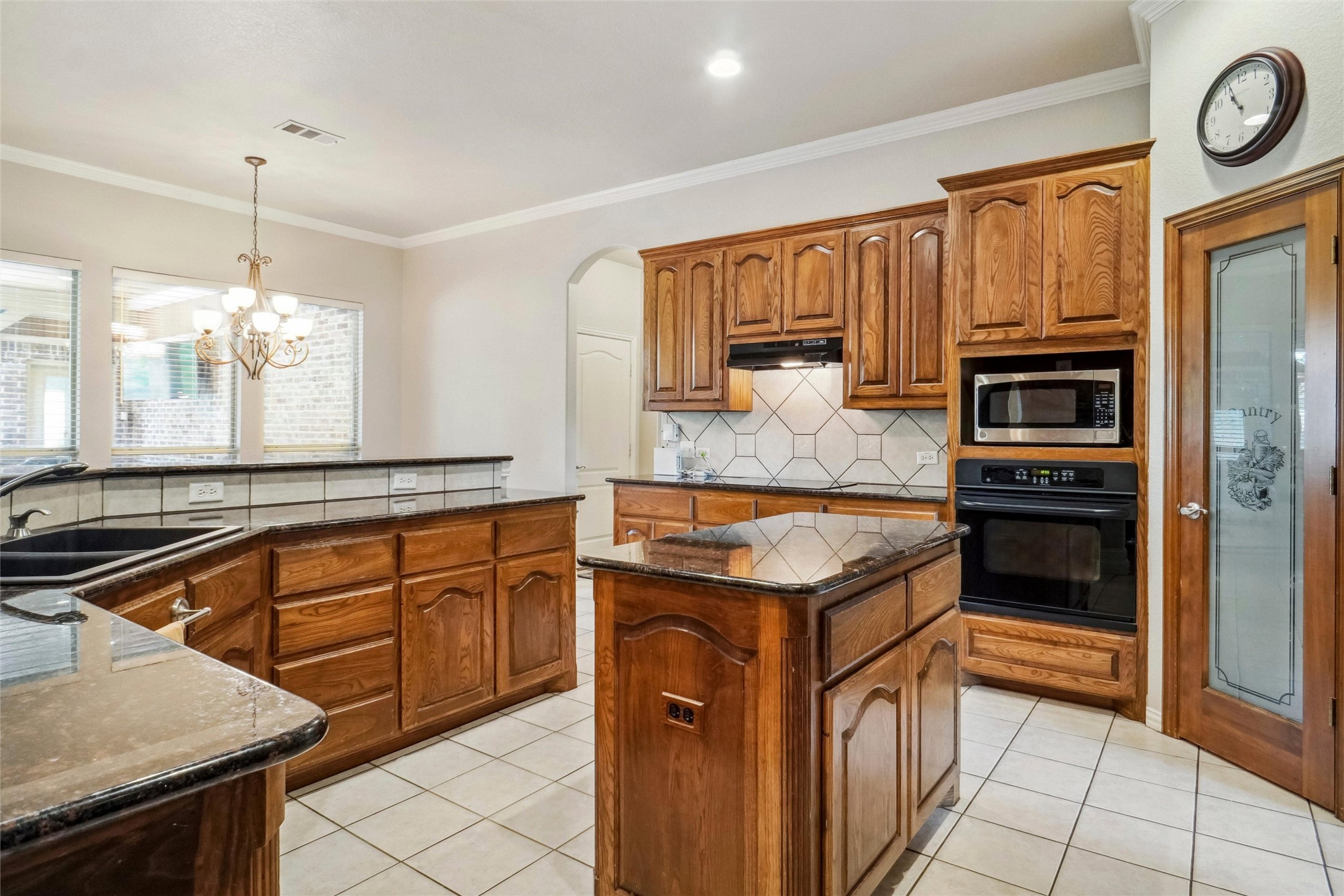 613 W Aurora Vista Trail