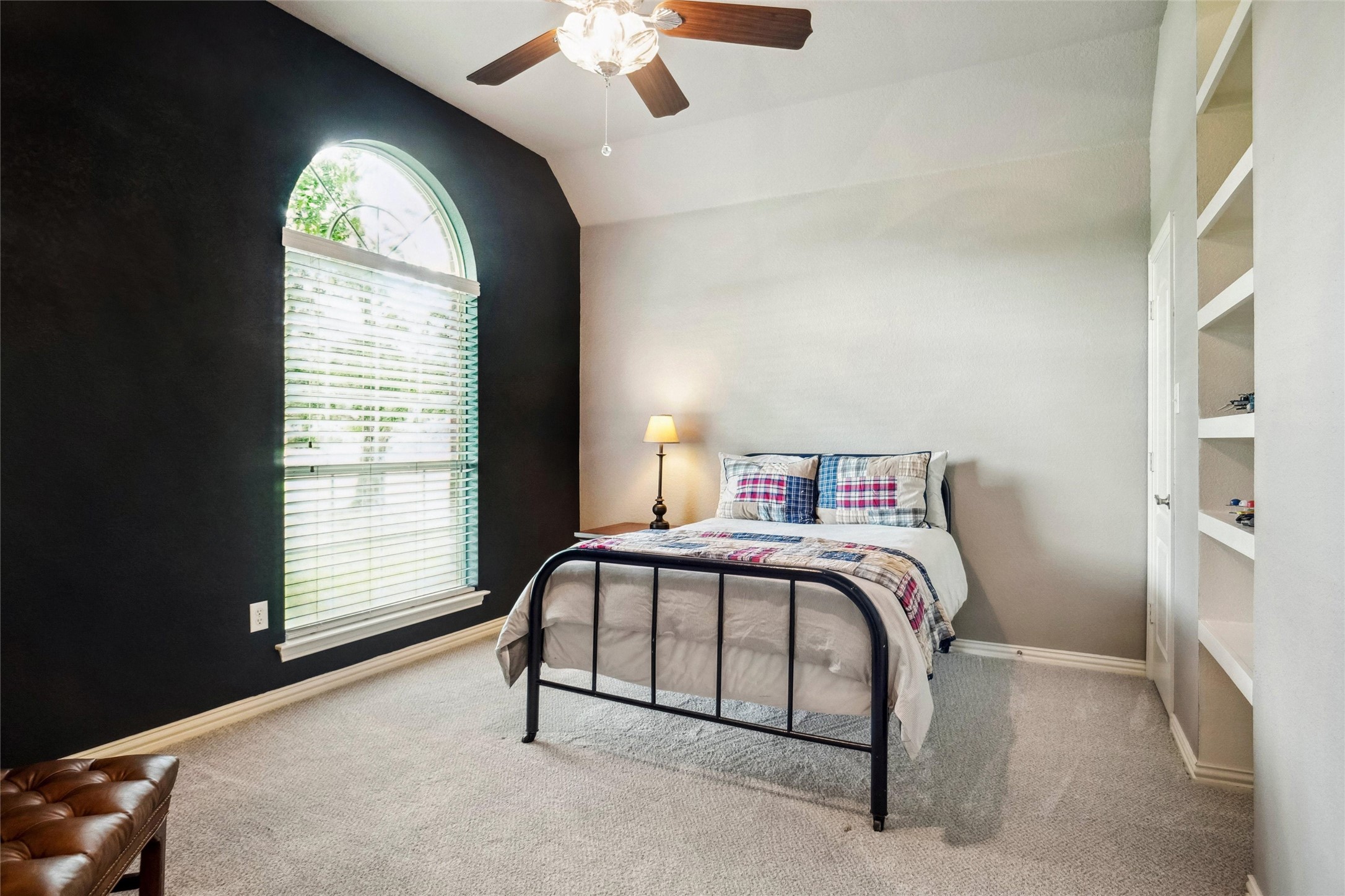 613 W Aurora Vista Trail