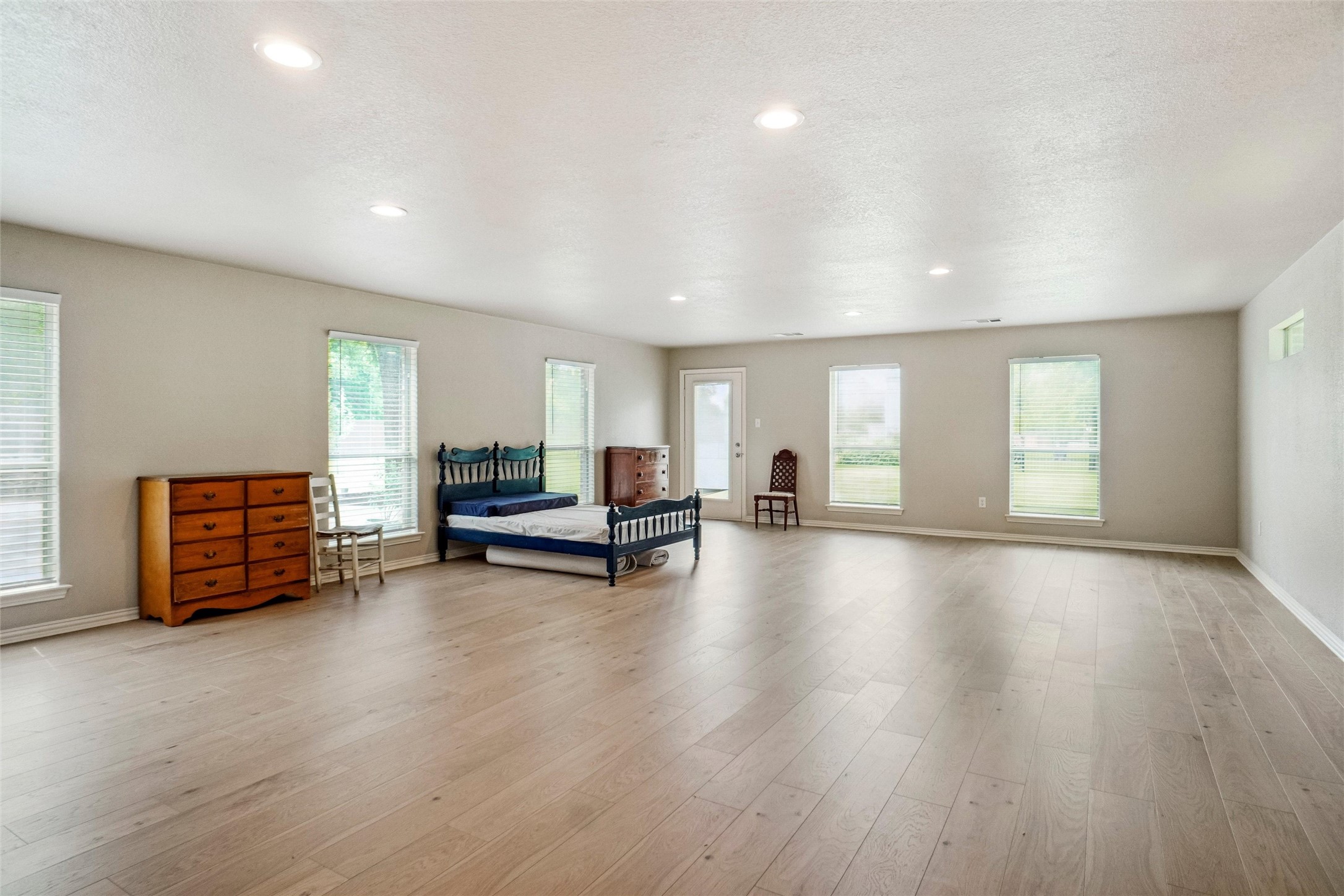 613 W Aurora Vista Trail