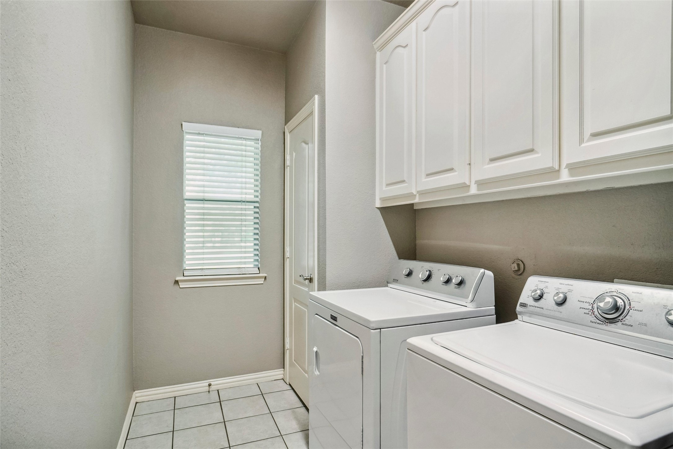 613 W Aurora Vista Trail