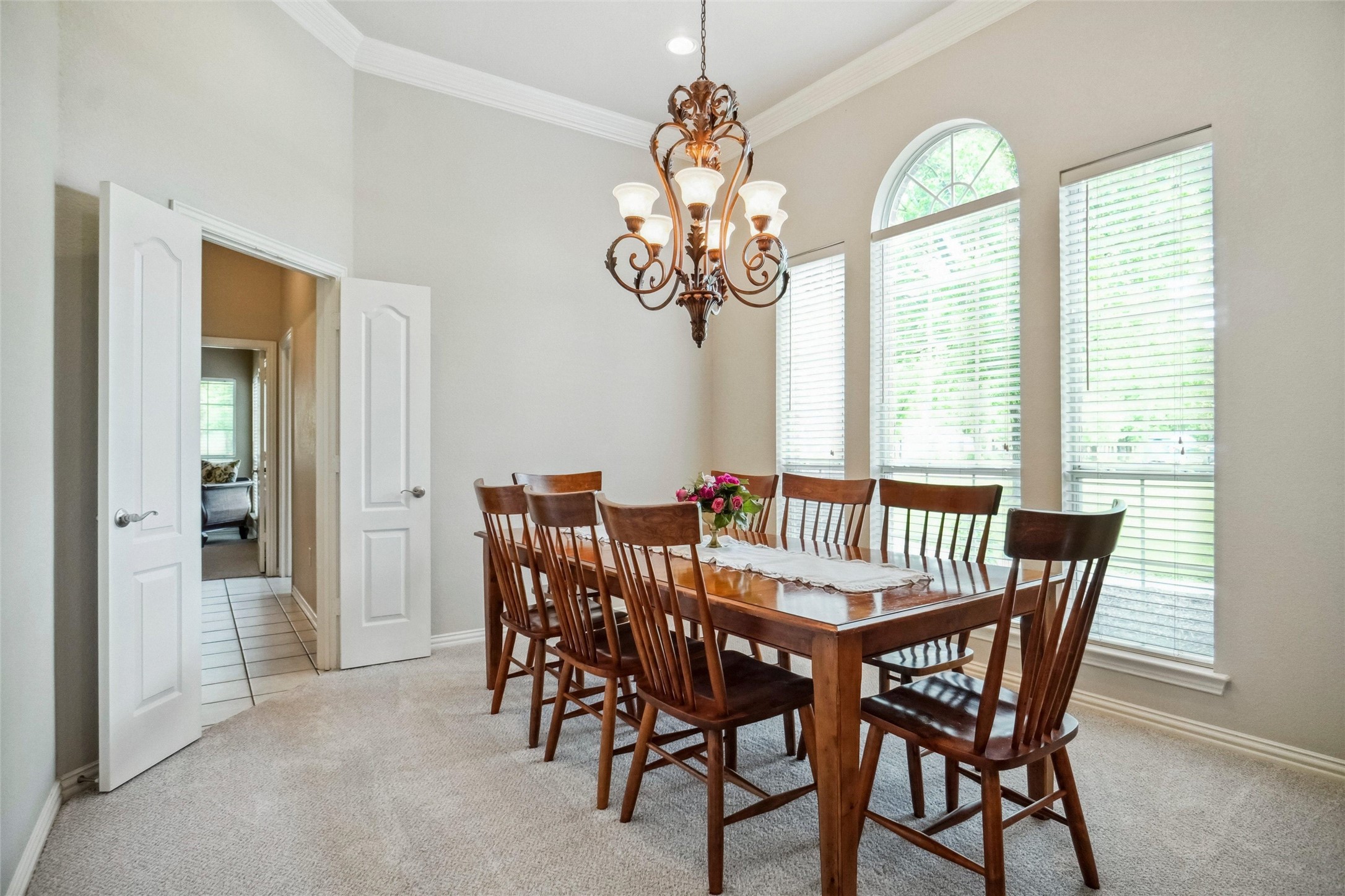 613 W Aurora Vista Trail