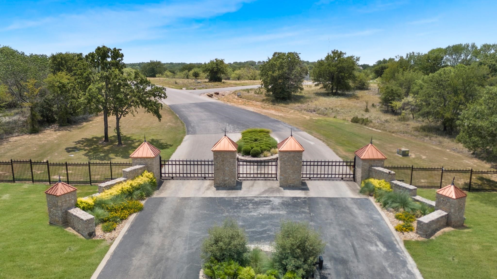 310 Ridgeline Drive