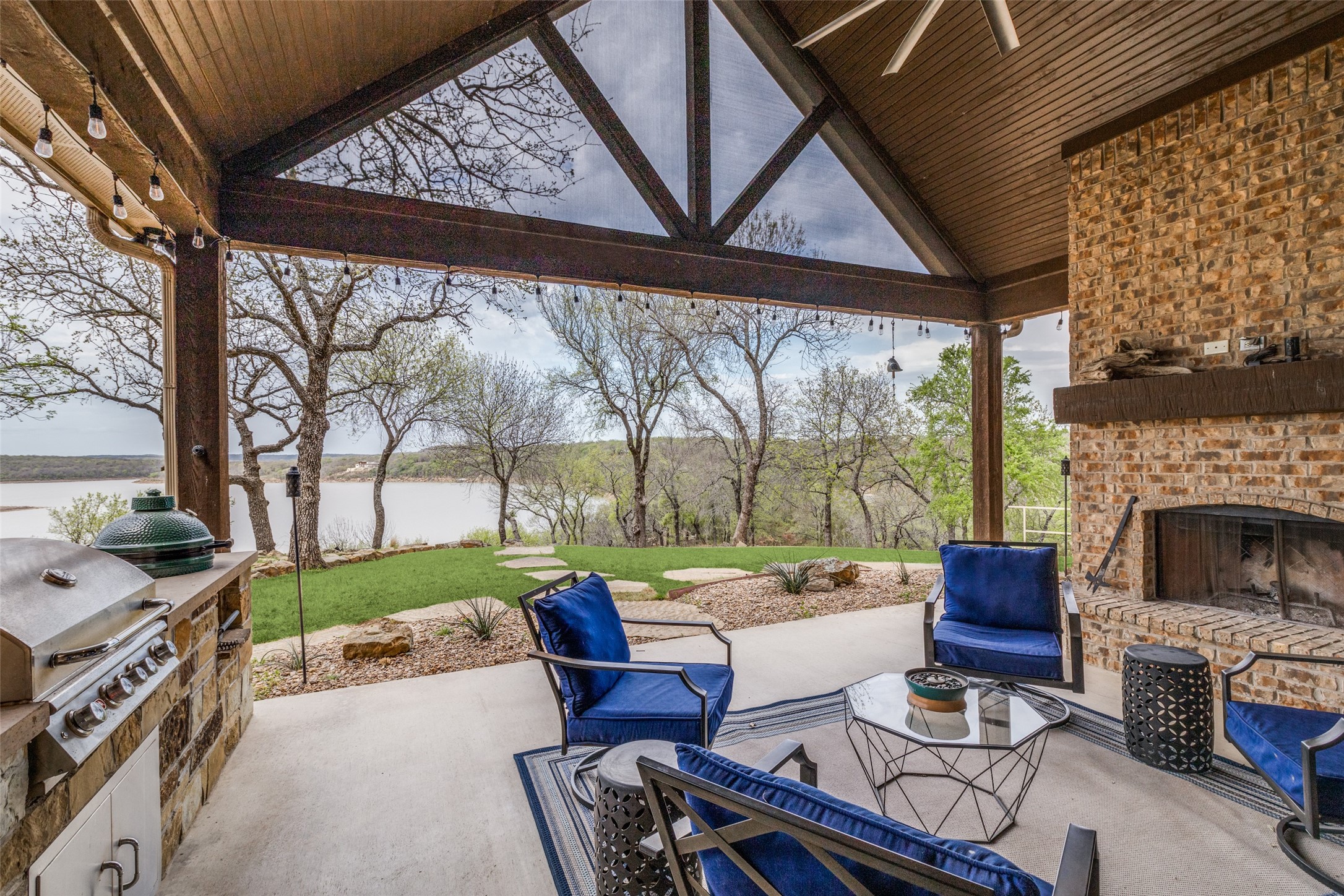 310 Ridgeline Drive