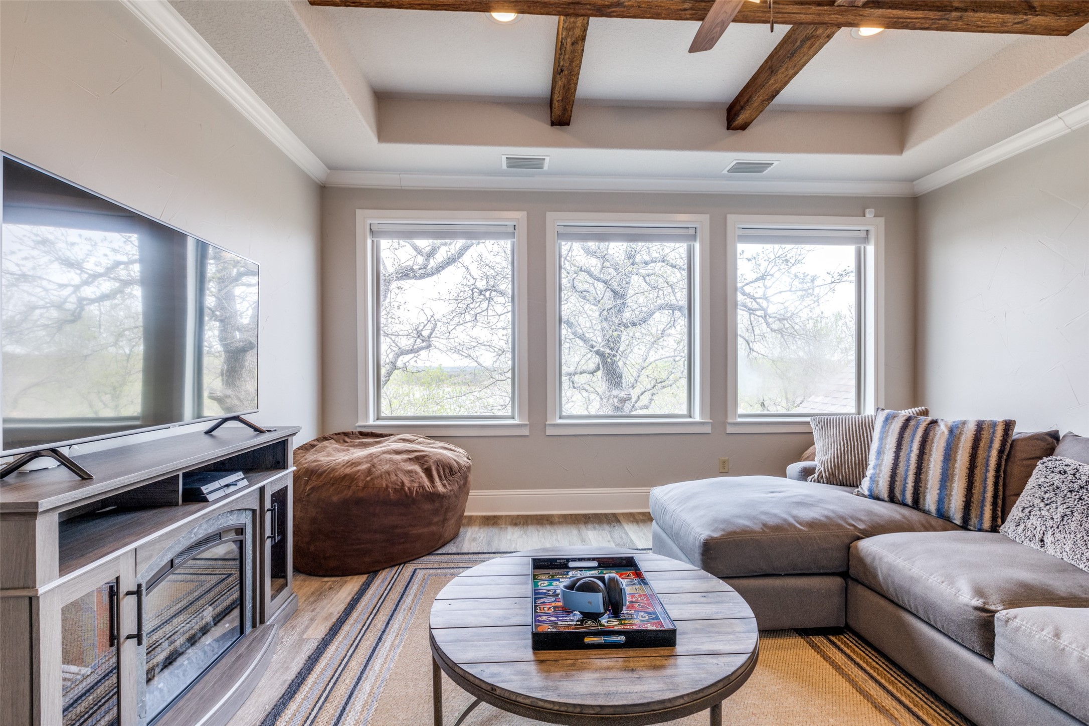 310 Ridgeline Drive