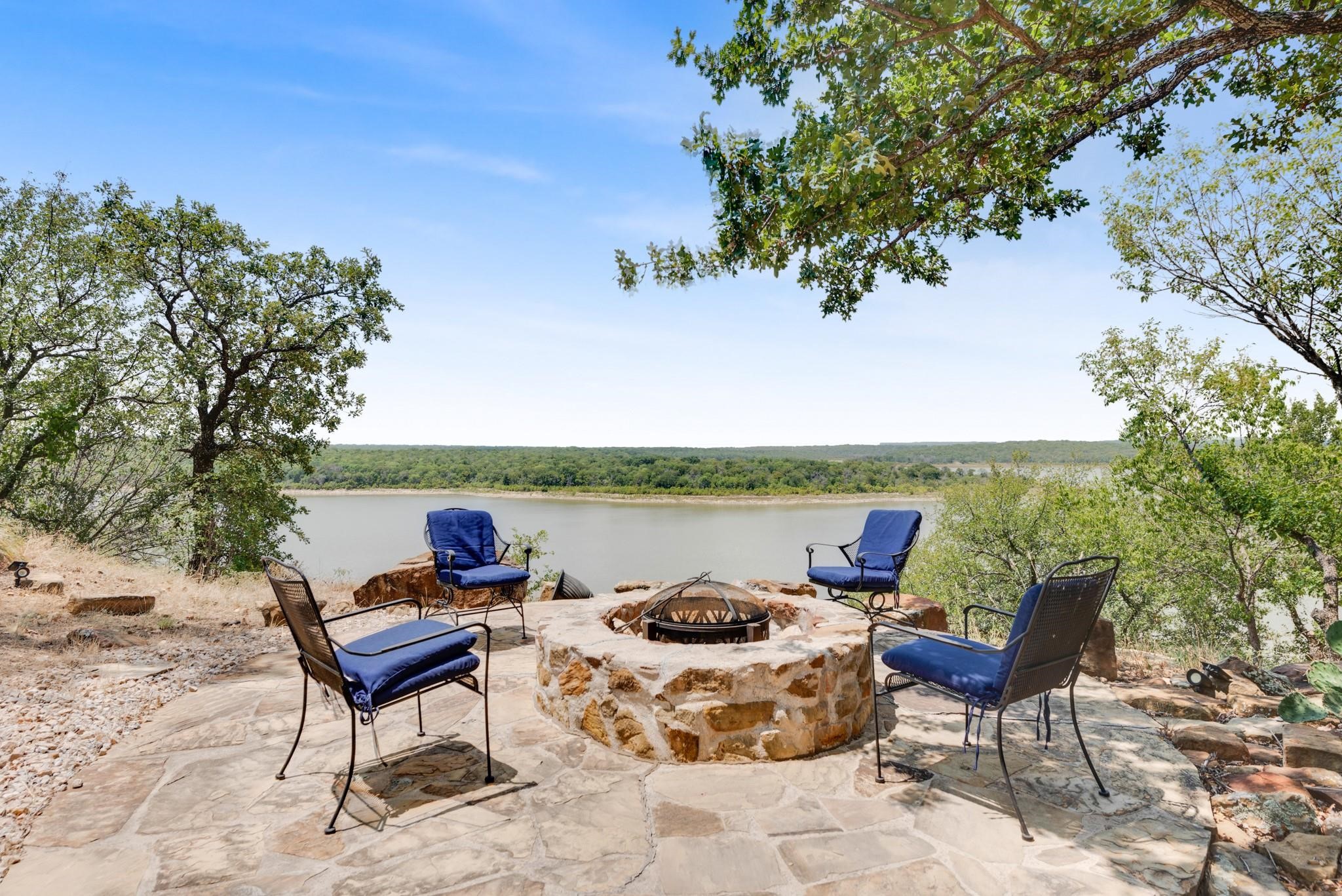 310 Ridgeline Drive