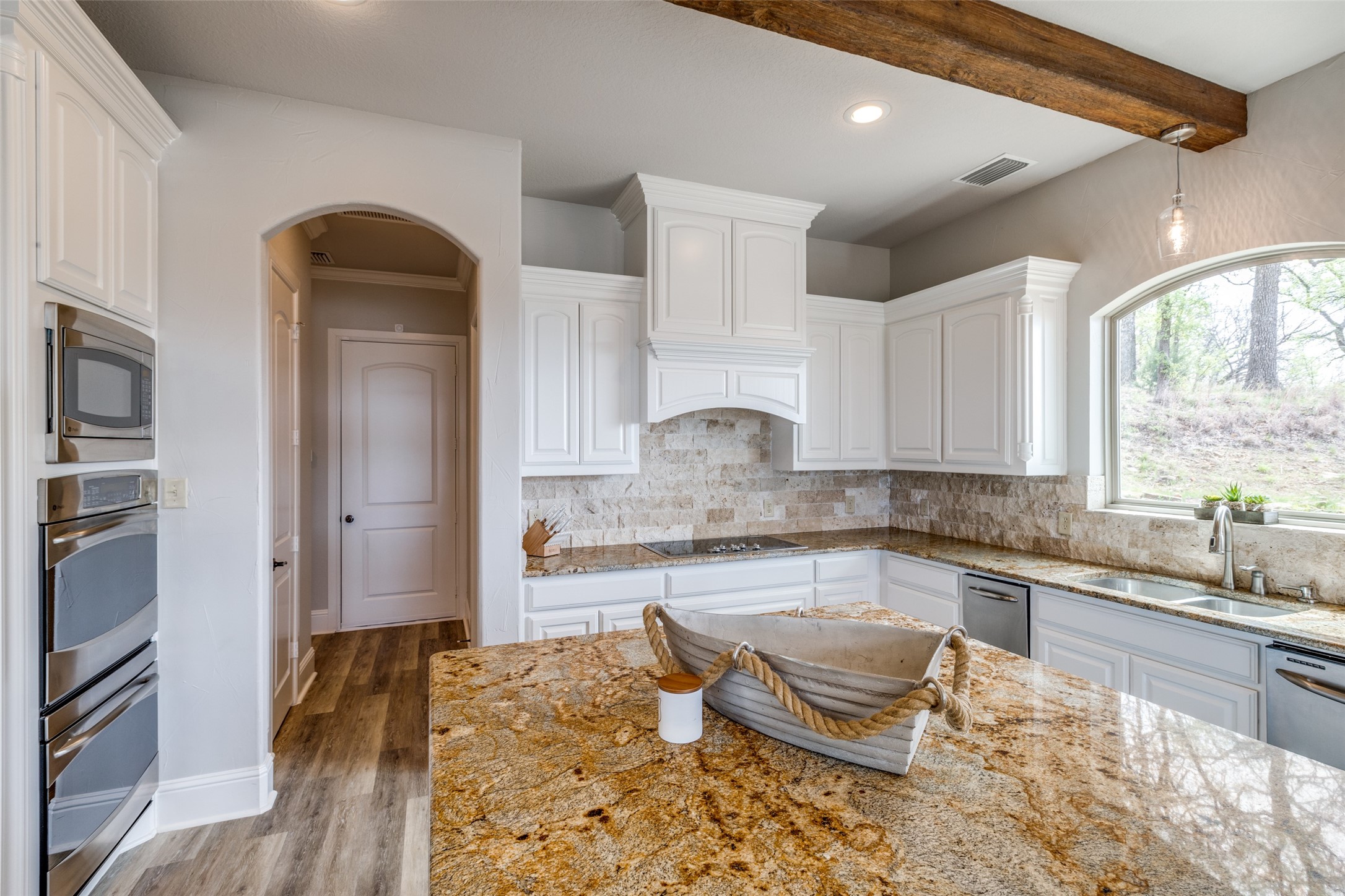 310 Ridgeline Drive