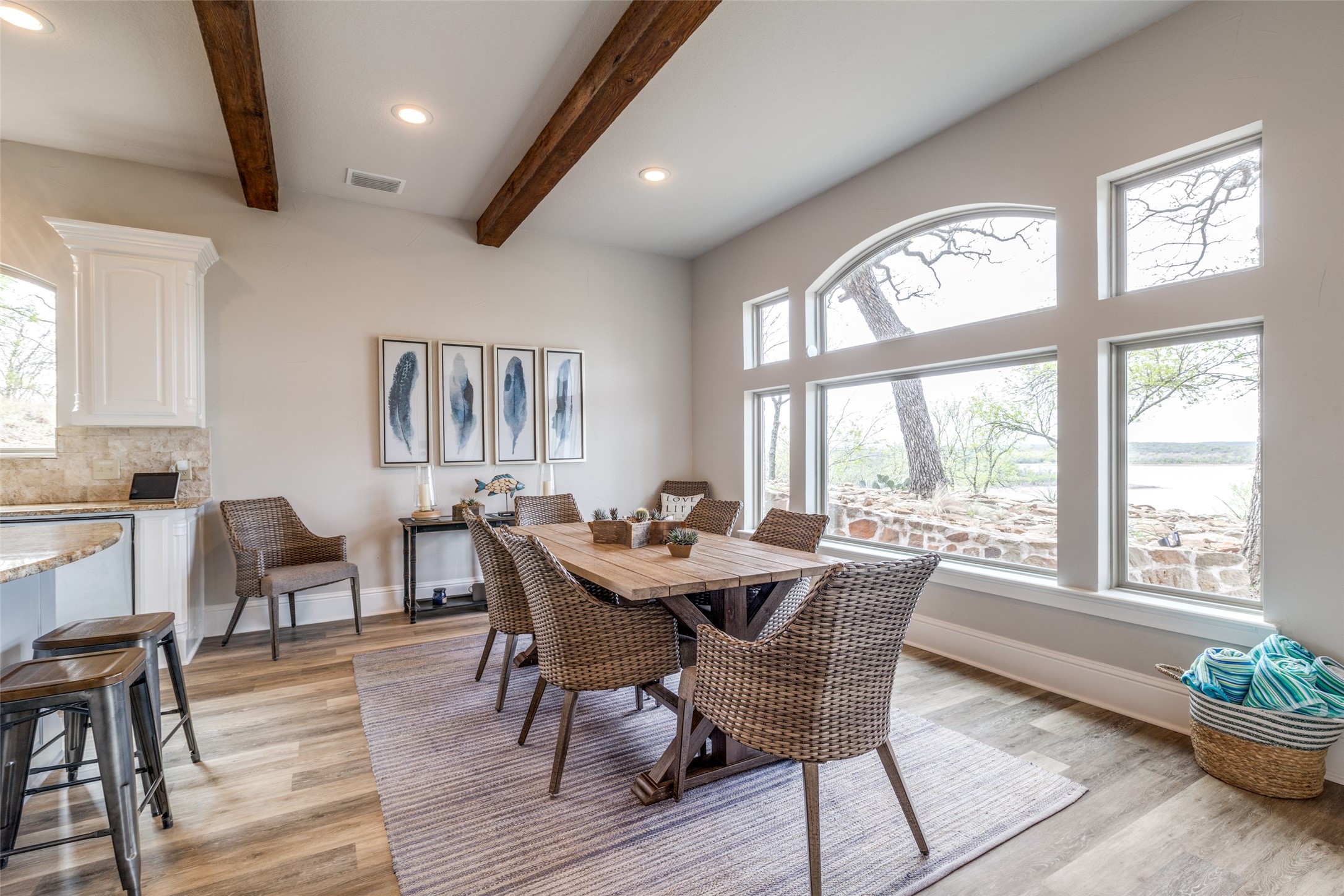 310 Ridgeline Drive