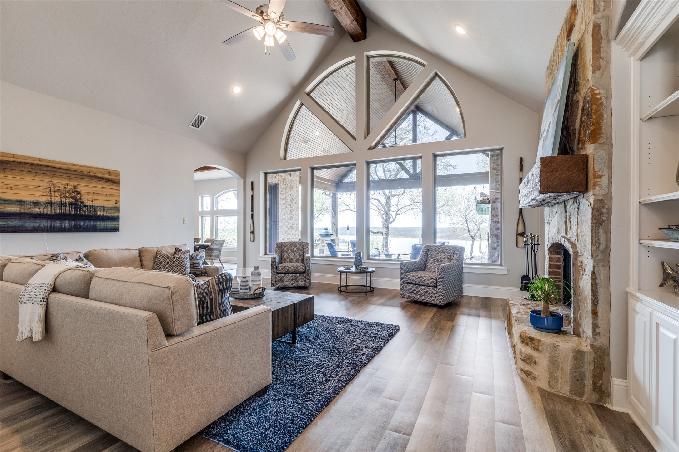 310 Ridgeline Drive
