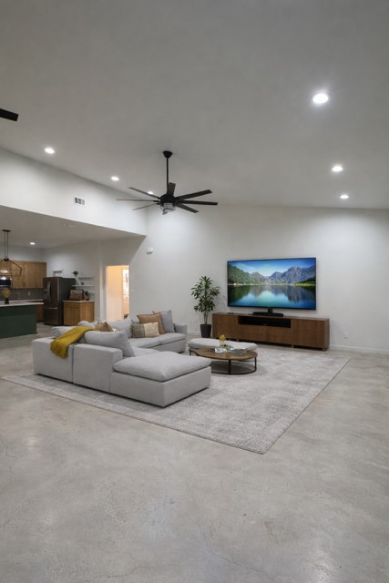 1445 County Road 3690