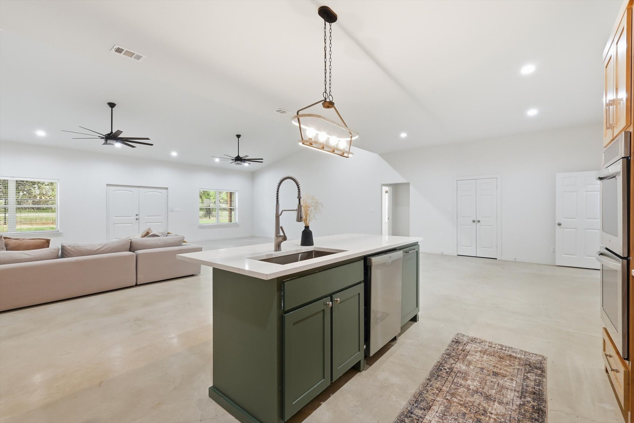 1445 County Road 3690