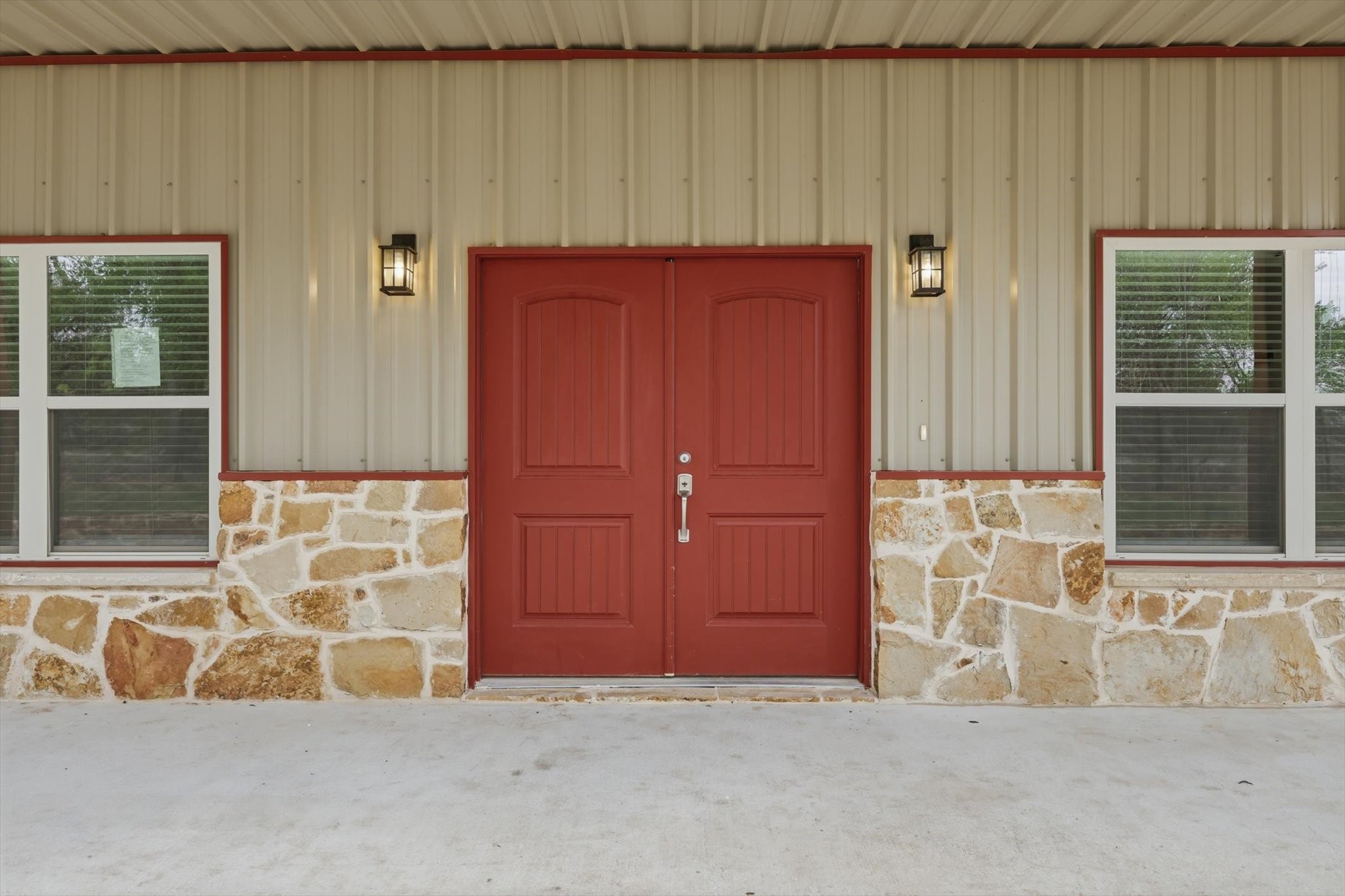 1445 County Road 3690